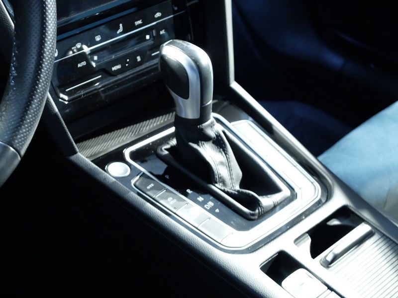 Volkswagen Passat bild 9