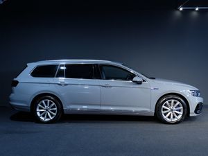 Volkswagen Passat bild 2