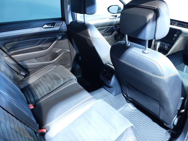 Volkswagen Passat bild 7