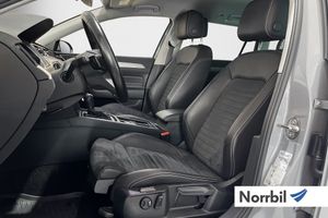 Volkswagen Passat bild 9