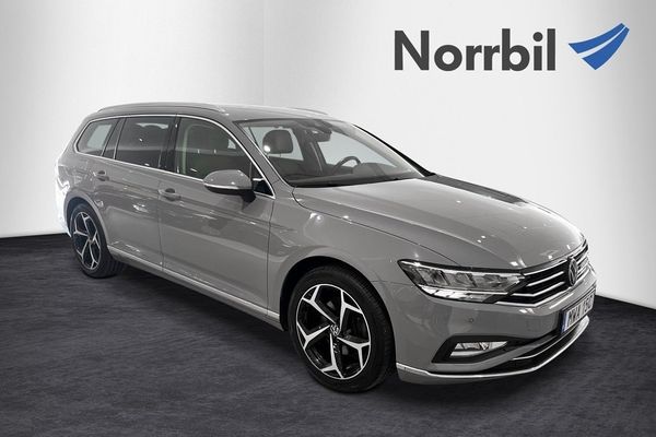 Volkswagen Passat Sportscombi GT TDI 200 4Motion Drag Värmare Navi - 2023
