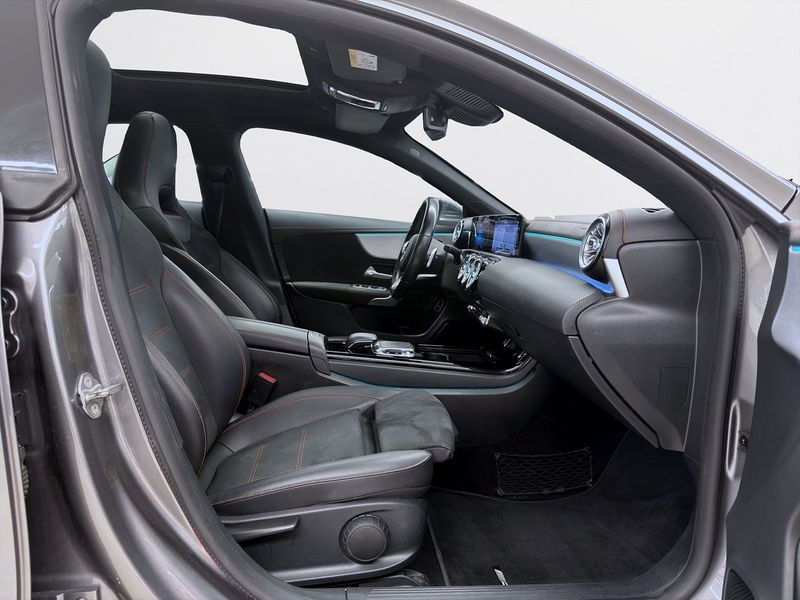 Mercedes CLA220 bild 13