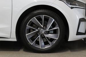 Skoda Enyaq bild 14