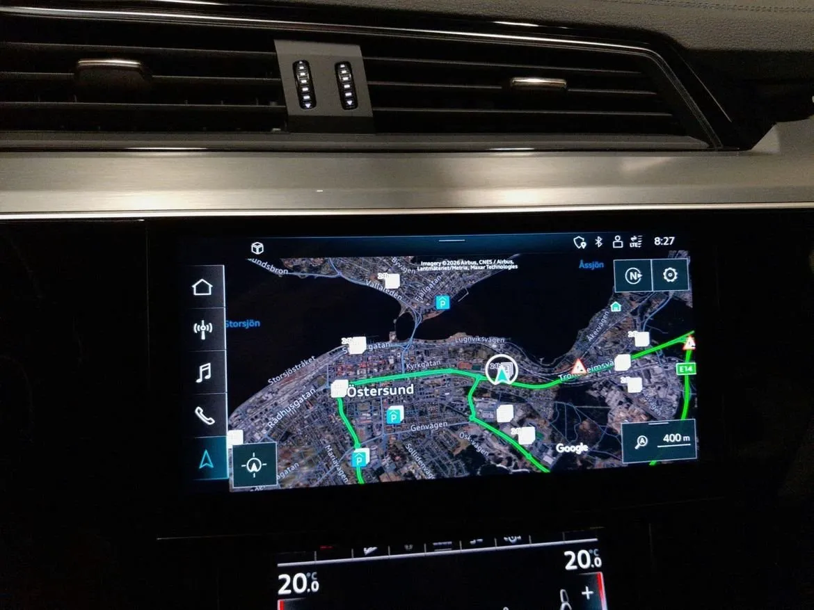 Vehicle image 11