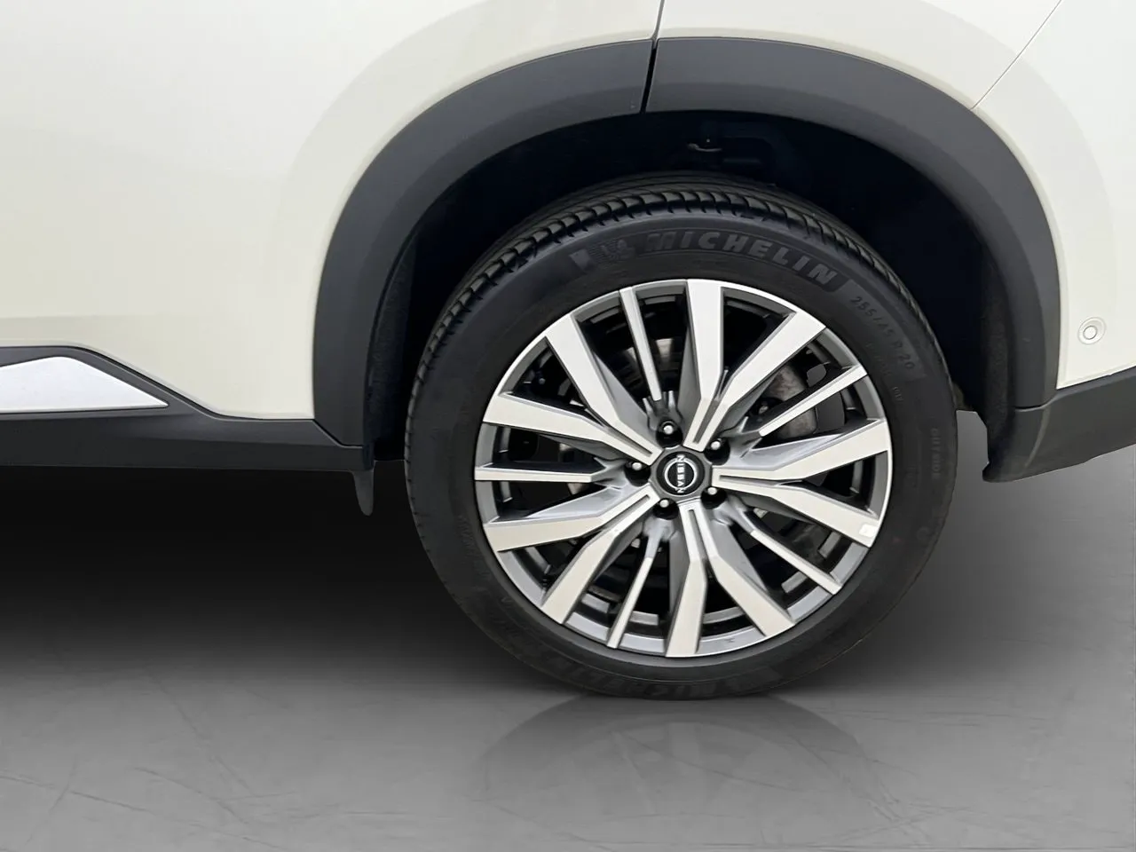 Vehicle image 36