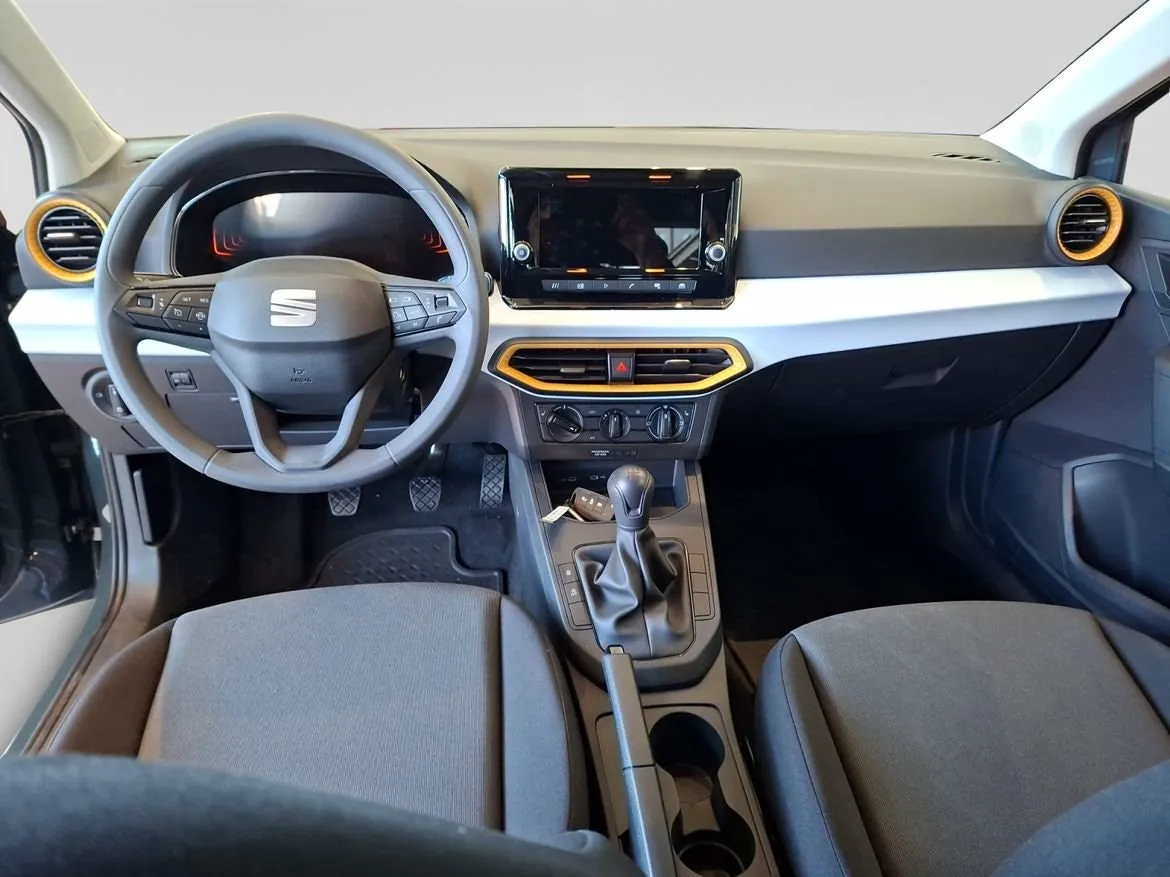 Vehicle image 9