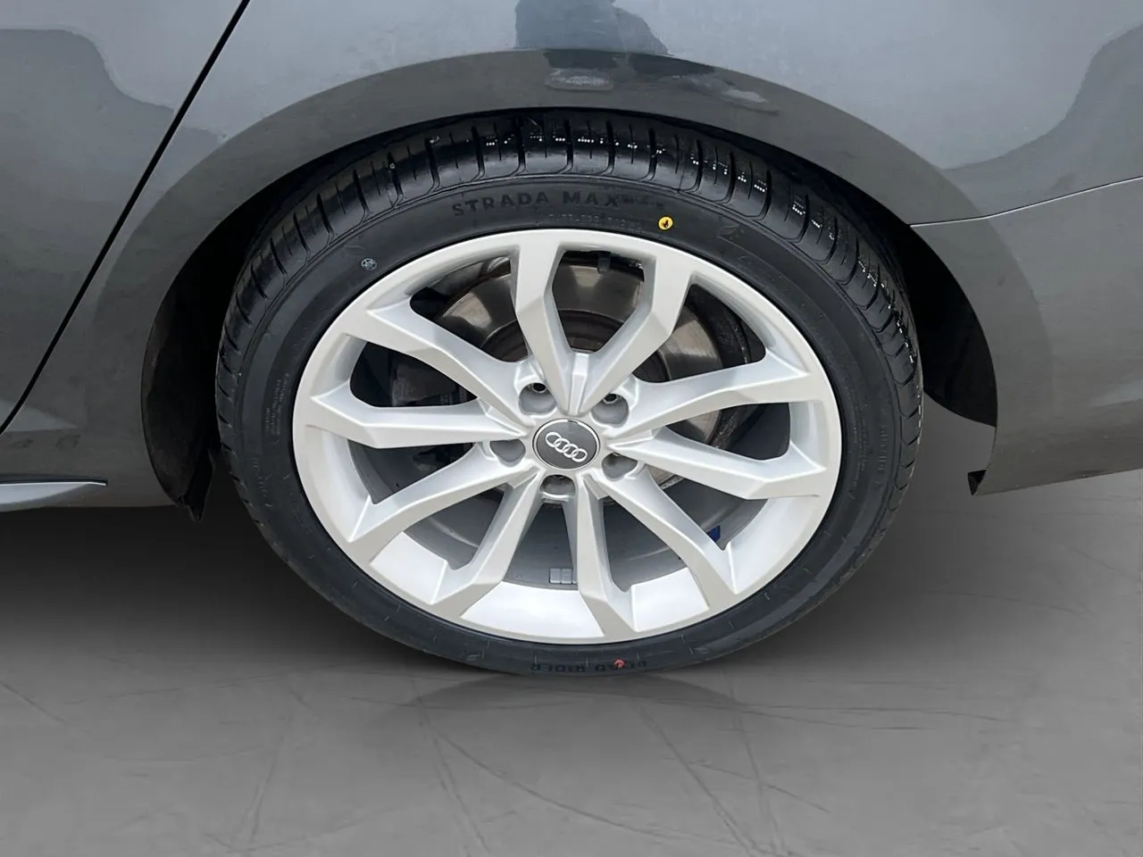 Vehicle image 31