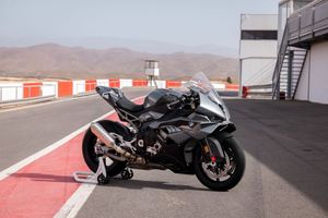 BMW S 1000 RR bild 9