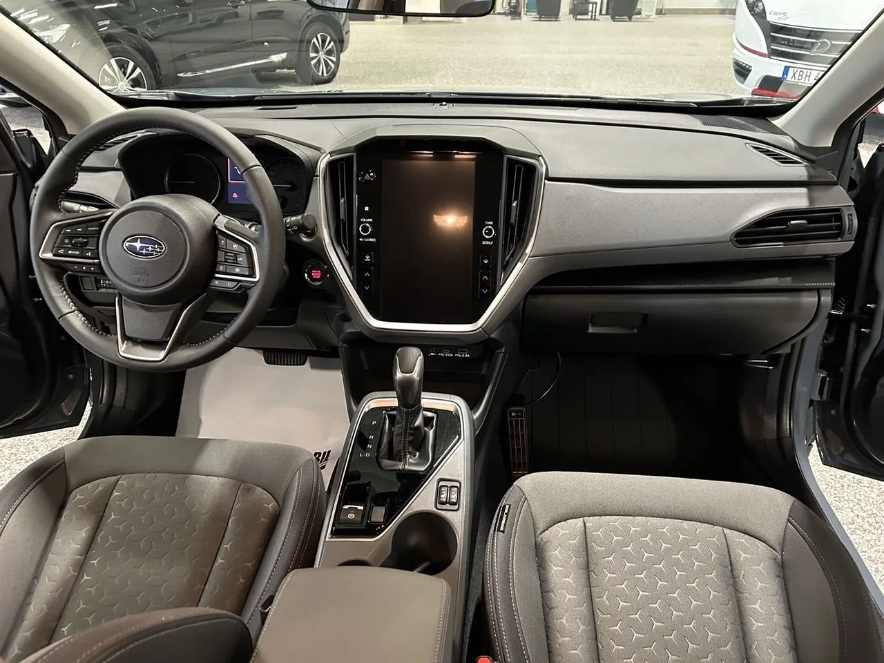 Vehicle image 18