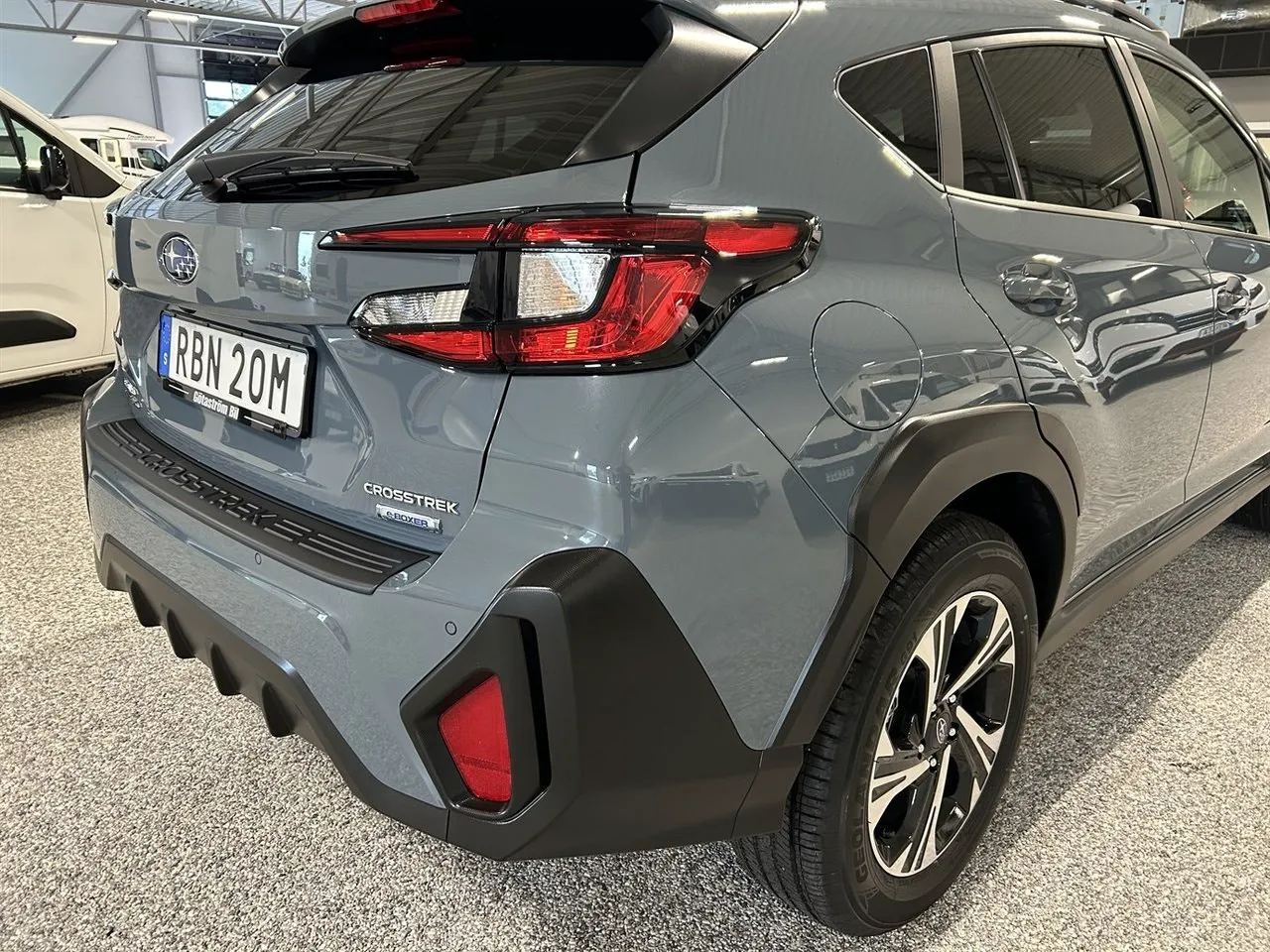 Vehicle image 7