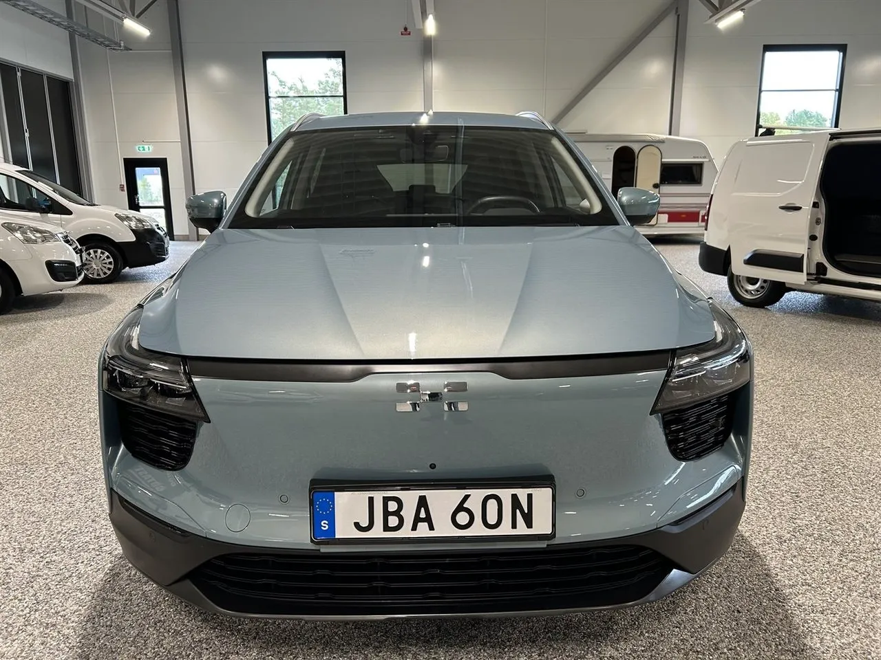 Vehicle image 9