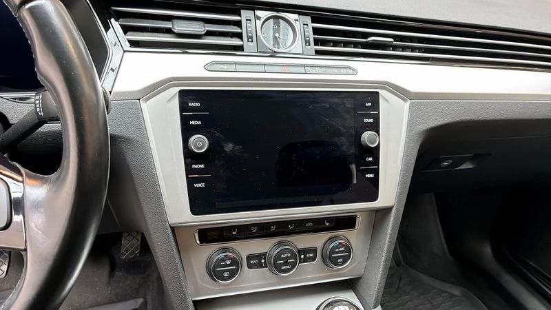 Volkswagen Passat bild 9