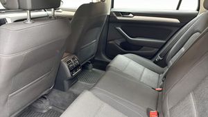 Volkswagen Passat bild 11