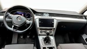 Volkswagen Passat bild 10