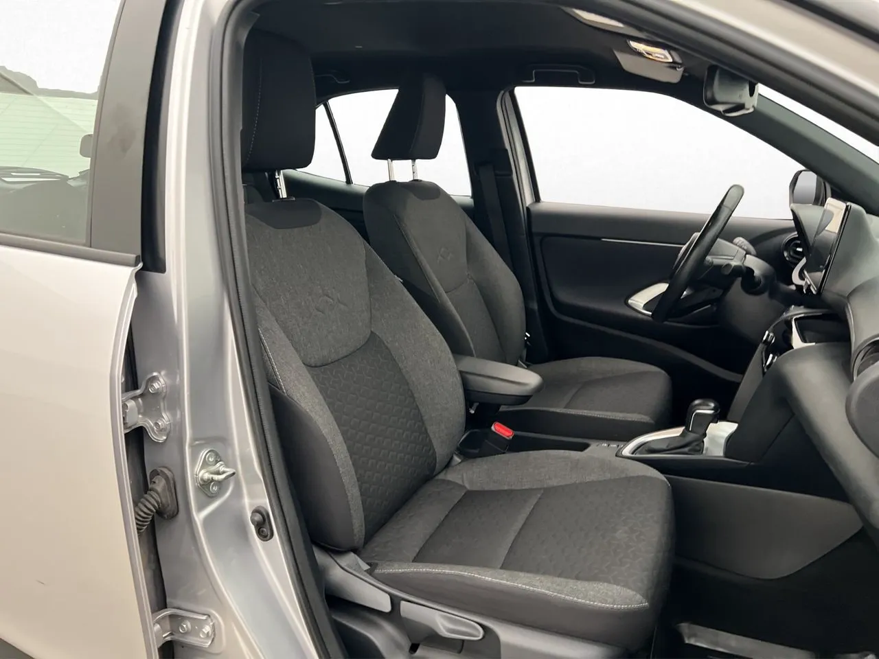 Vehicle image 22