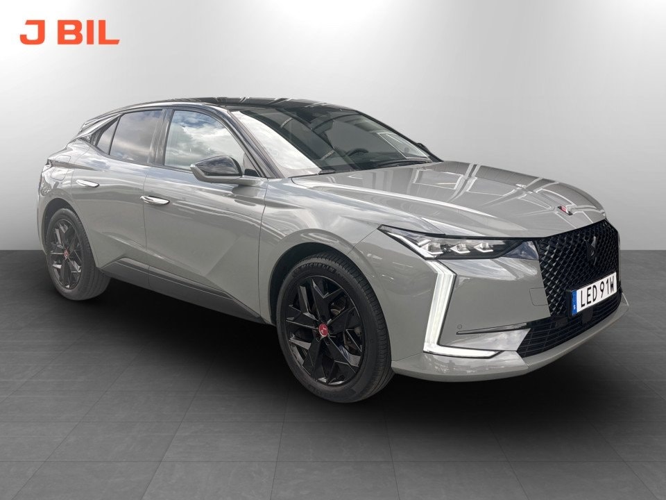 DS 4