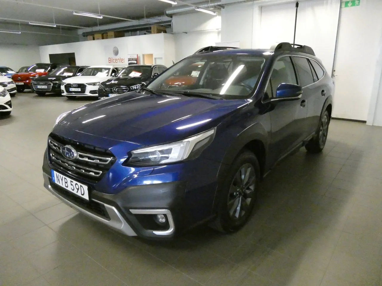 Vehicle image 6