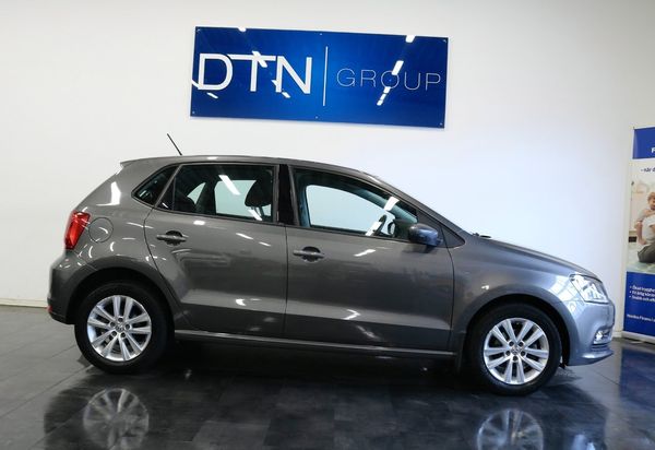 Volkswagen Polo 5-dörr/1.2/TSI BMT/FULLSERVAD/VÄLUTRUSTAD/B-SENSORER - 2017