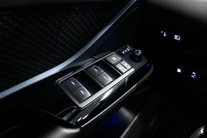 Toyota C-HR bild 23