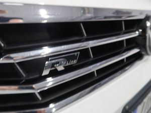 Volkswagen Passat bild 13