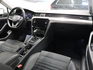 Volkswagen Passat bild 17