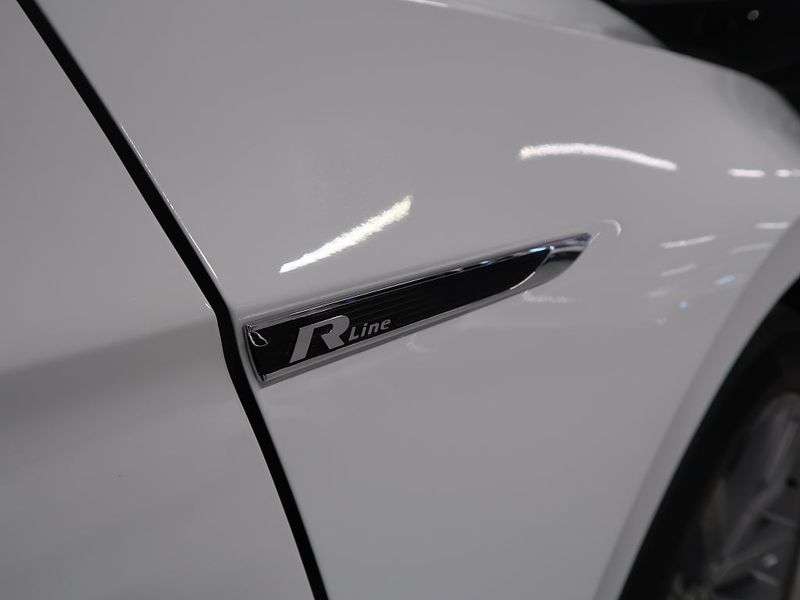 Volkswagen Passat bild 12
