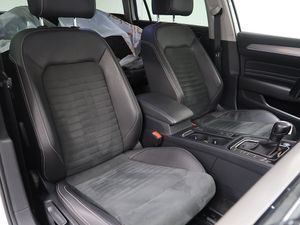Volkswagen Passat bild 18