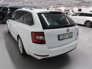 Skoda Octavia bild 8