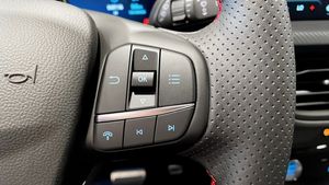 Ford Kuga bild 35