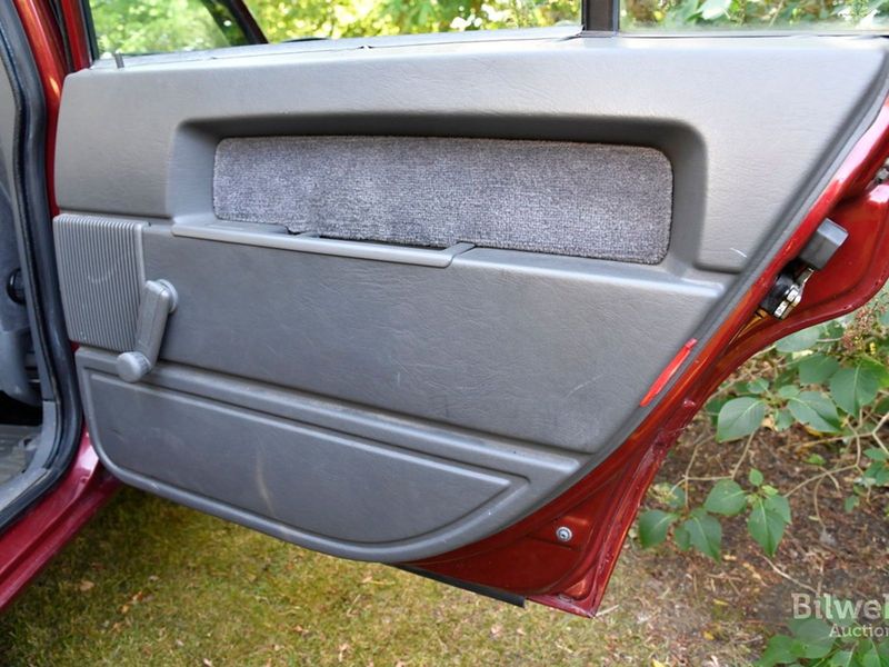 Volvo 944 bild 37