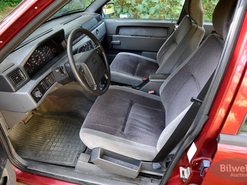 Volvo 944 bild 23