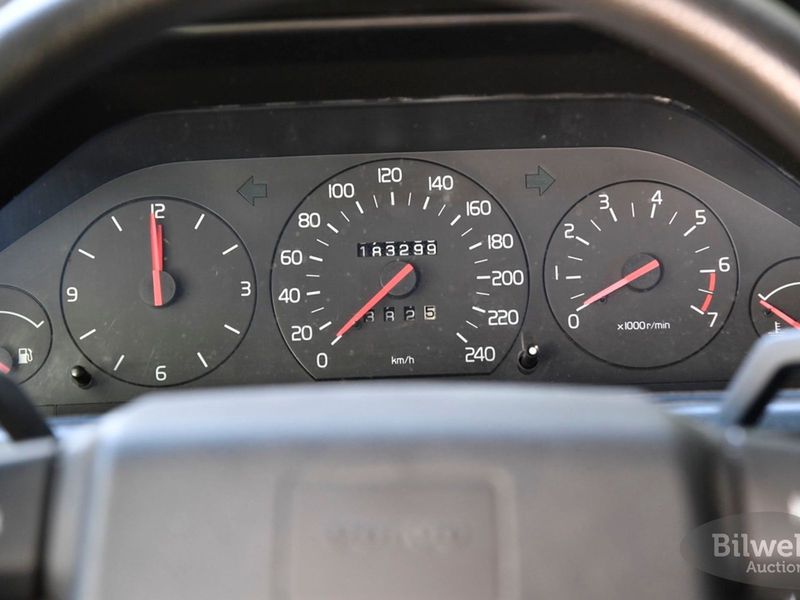 Volvo 944 bild 68