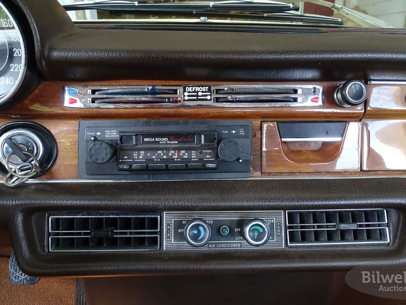 Vehicle image 39