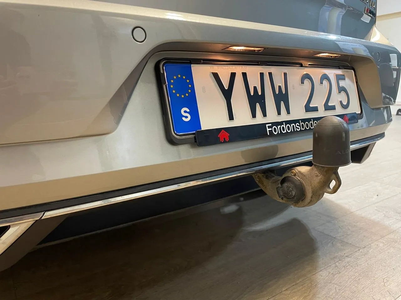 Vehicle image 21