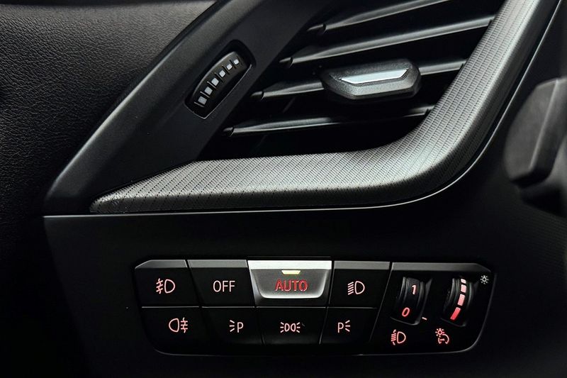 BMW 118 bild 28
