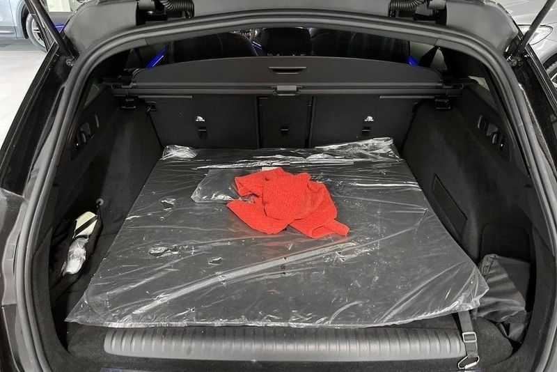 Mercedes E300 bild 14