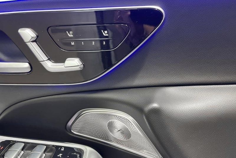 Mercedes E300 bild 13