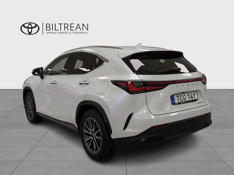 Lexus NX bild 3