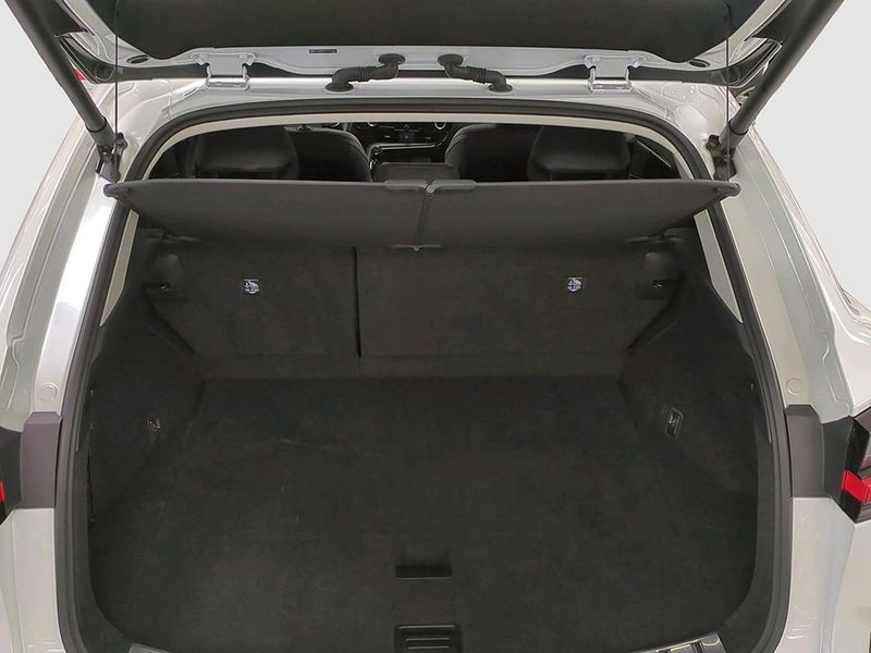 Lexus NX bild 15