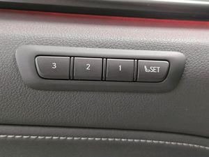Lexus NX bild 19