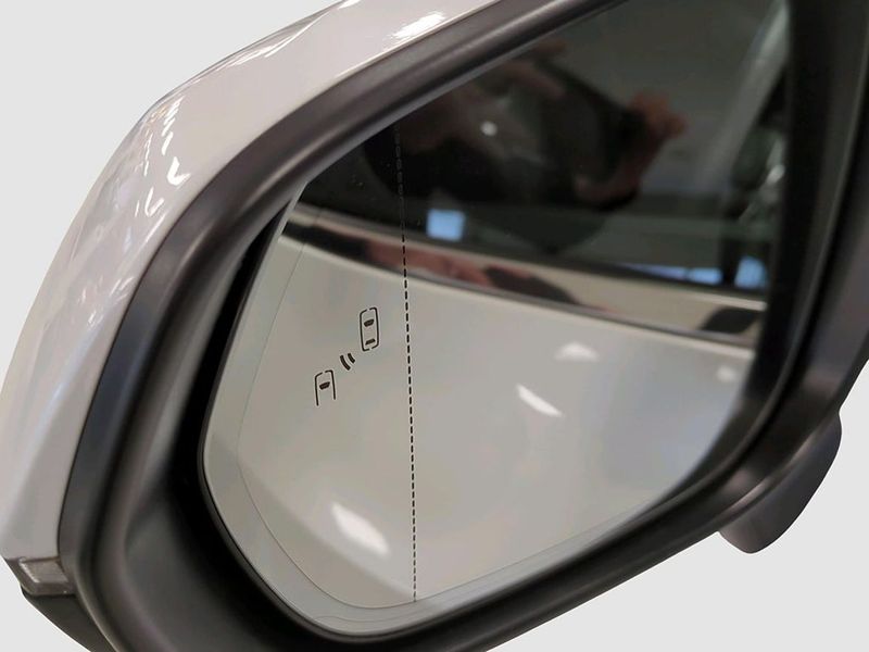 Lexus NX bild 17
