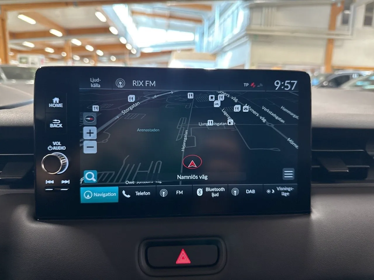 Vehicle image 10