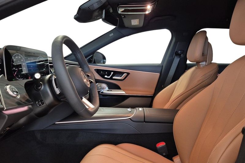 Mercedes E300 bild 12