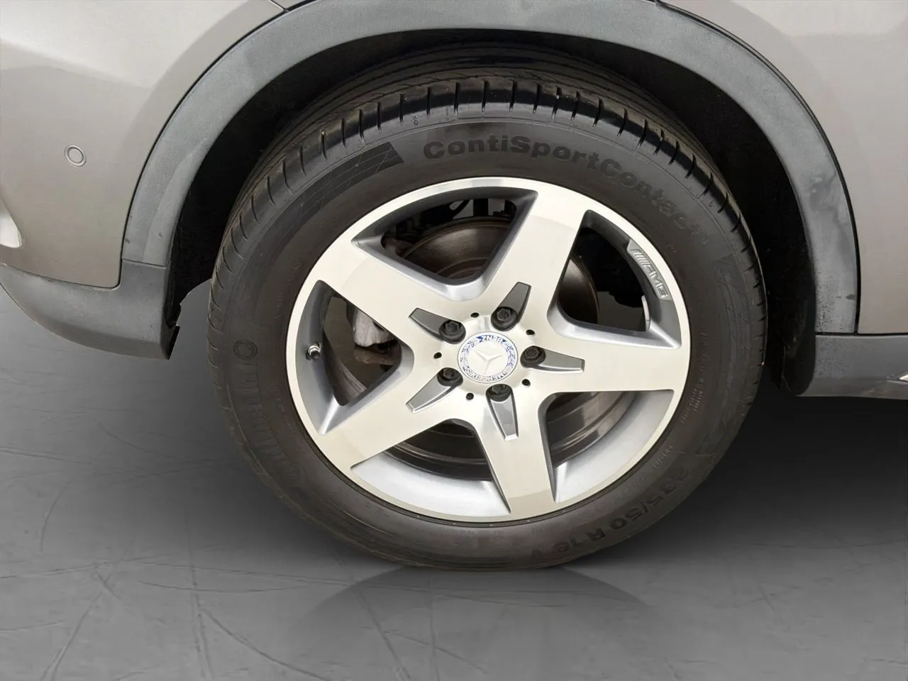 Vehicle image 31