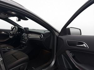 Mercedes GLA220 bild 27