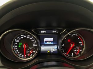 Mercedes GLA220 bild 18