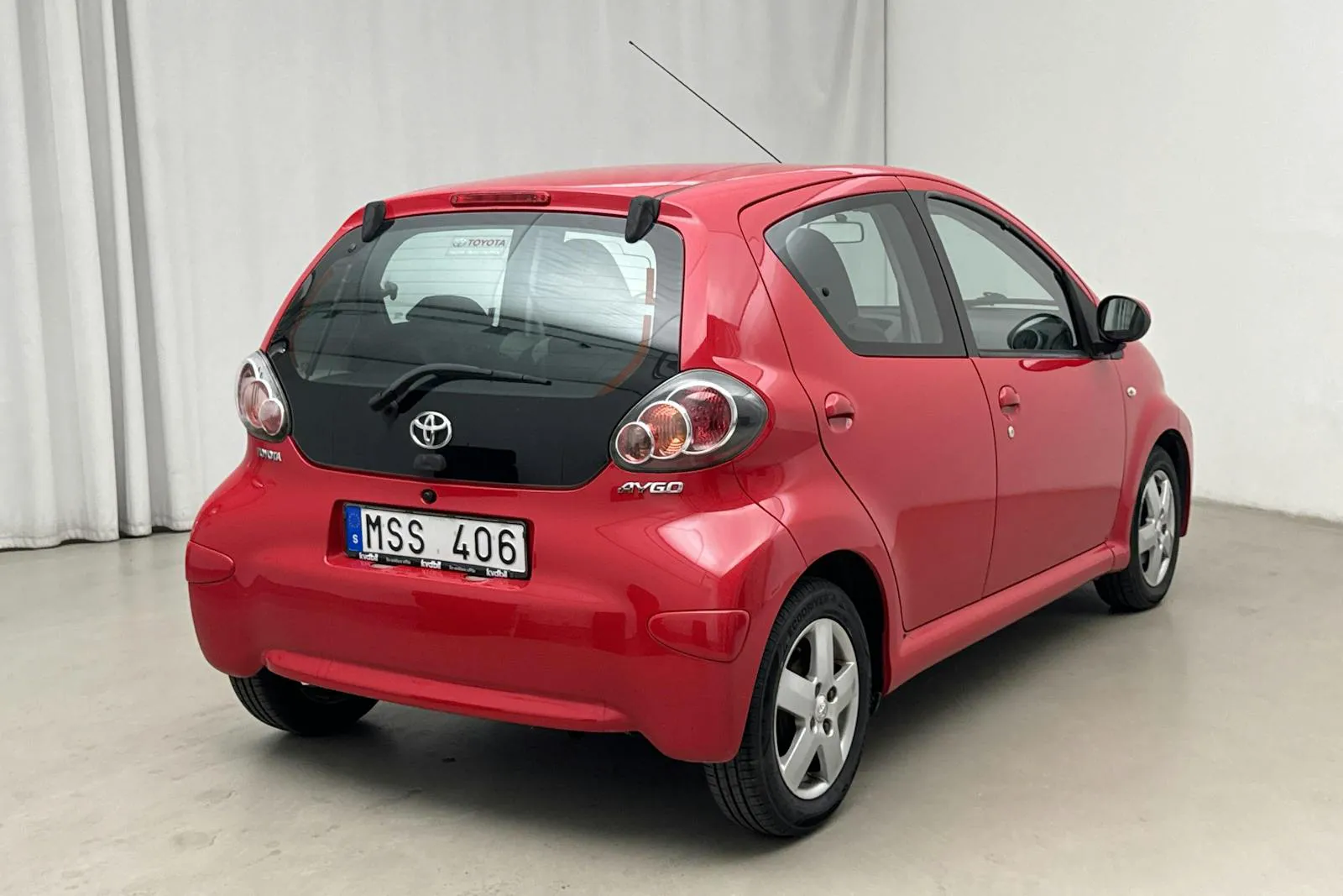 Vehicle image 2