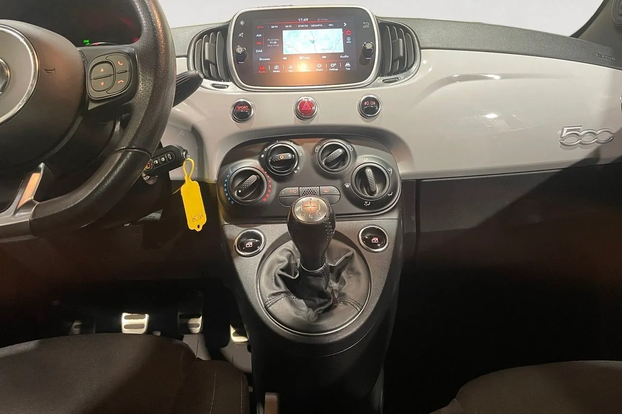 Vehicle image 11