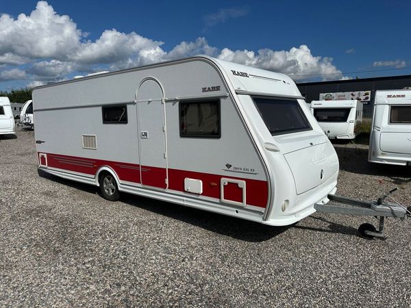Kabe Onyx GLE KS * AC & Överbäddsskåp * - 2013