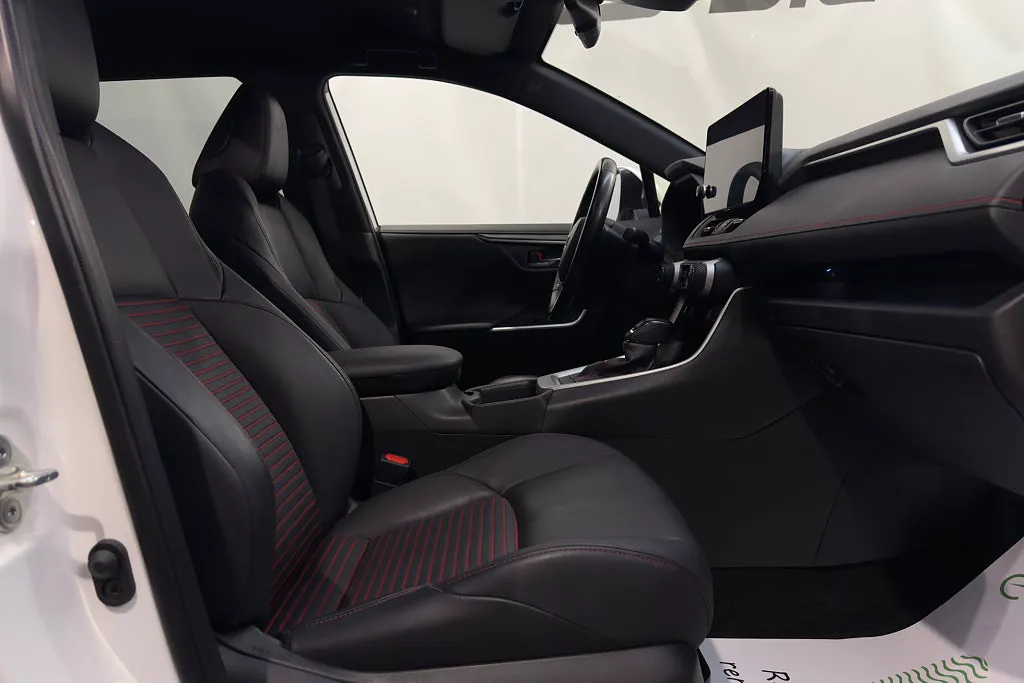 Vehicle image 21